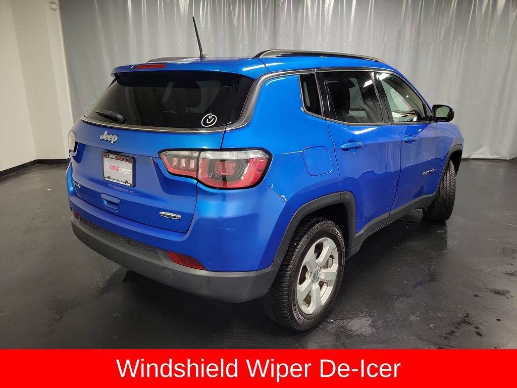 Used 2018 Jeep Compass Latitude w/ Cold Weather Group AWD/4WD image 9
