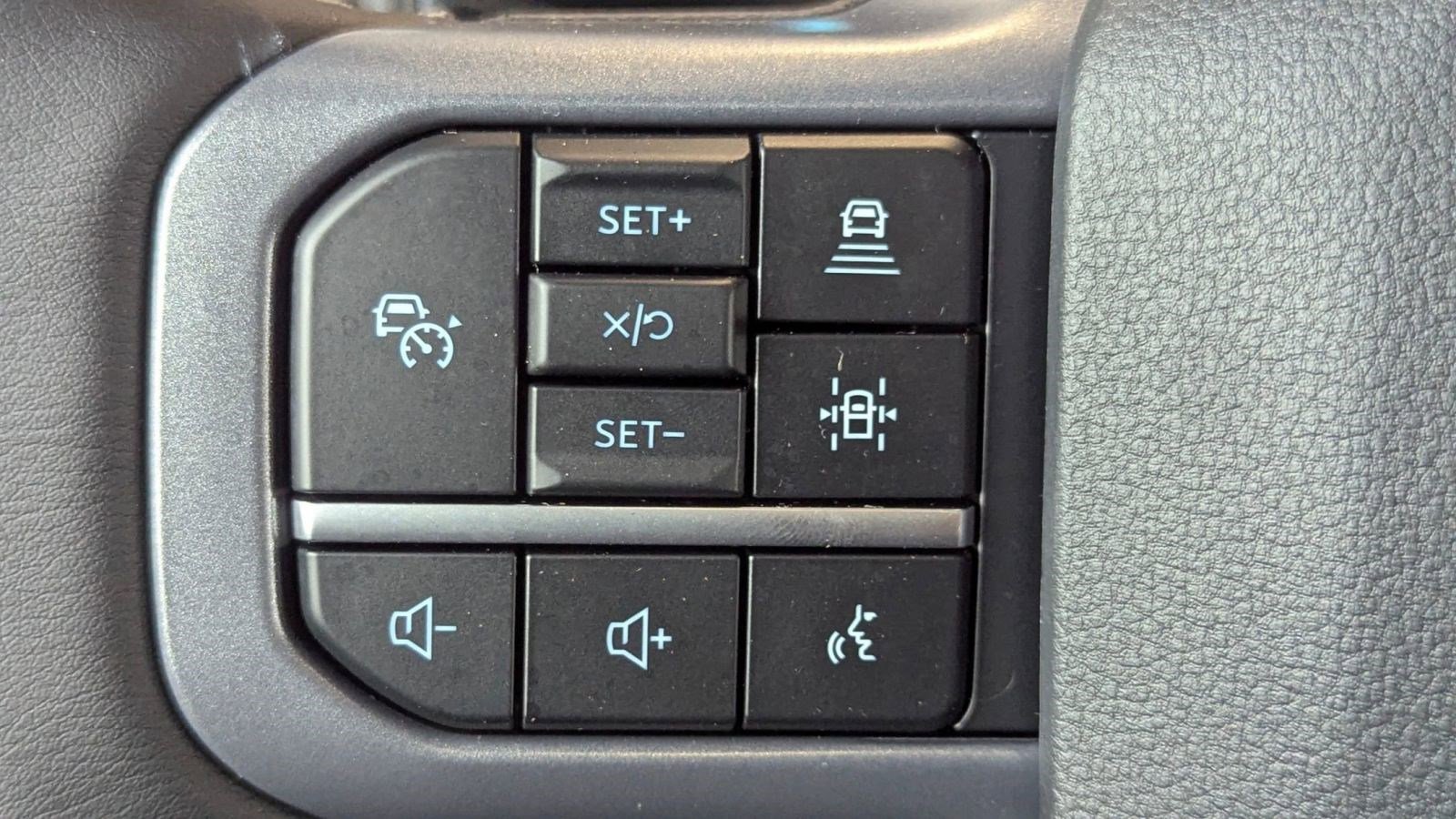 New 2026 Ford F250 Lariat w/ Black Appearance Package image 17