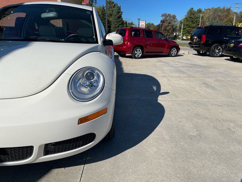 Used 2008 Volkswagen Beetle S image 4