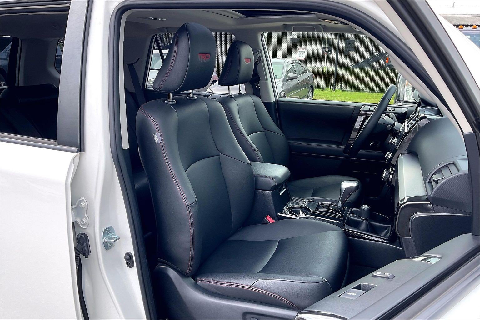 Used 2020 Toyota 4Runner TRD Off-Road Premium w/ Moonroof Package AWD/4WD image 9
