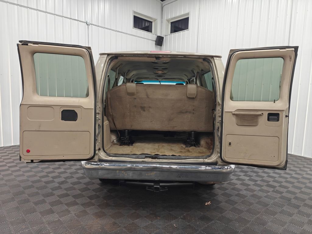 Used 2012 Ford E-350 and Econoline 350 XLT RWD image 26