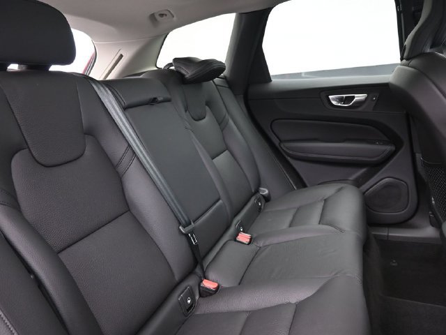 Used 2023 Volvo XC60 B5 Plus w/ Climate Package AWD/4WD image 31