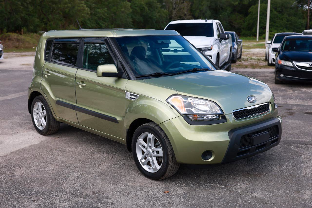 Used 2011 Kia Soul + FWD image 15