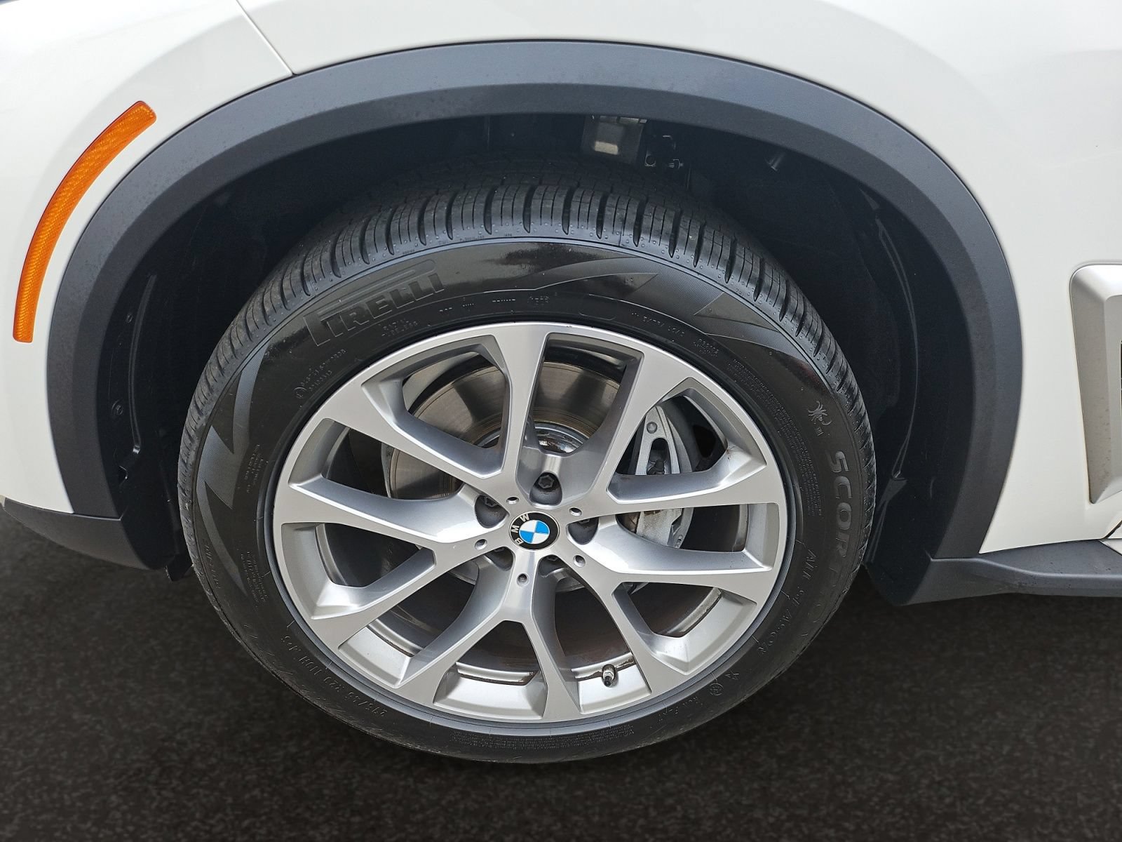 Used 2026 BMW X5 xDrive40i AWD/4WD image 39