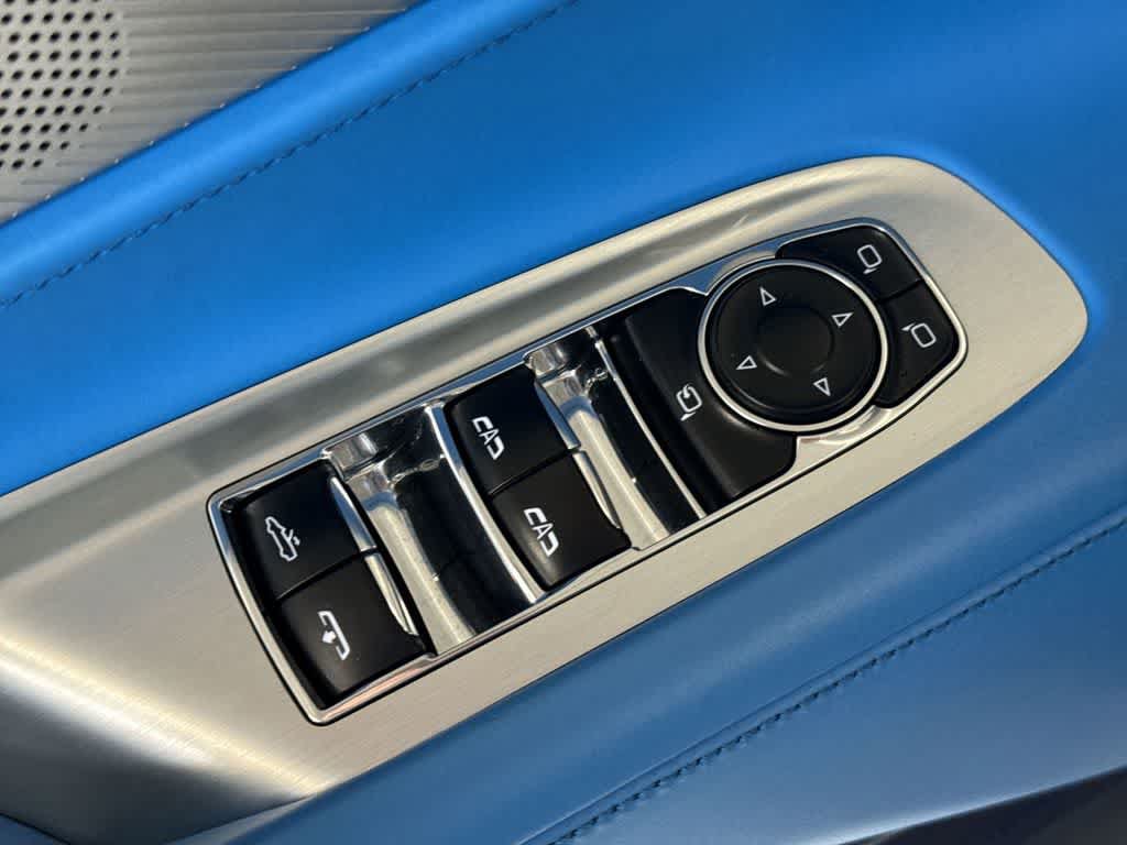 Used 2023 Chevrolet Corvette Stingray Premium Conv w/ Z51 Performance Package RWD image 28