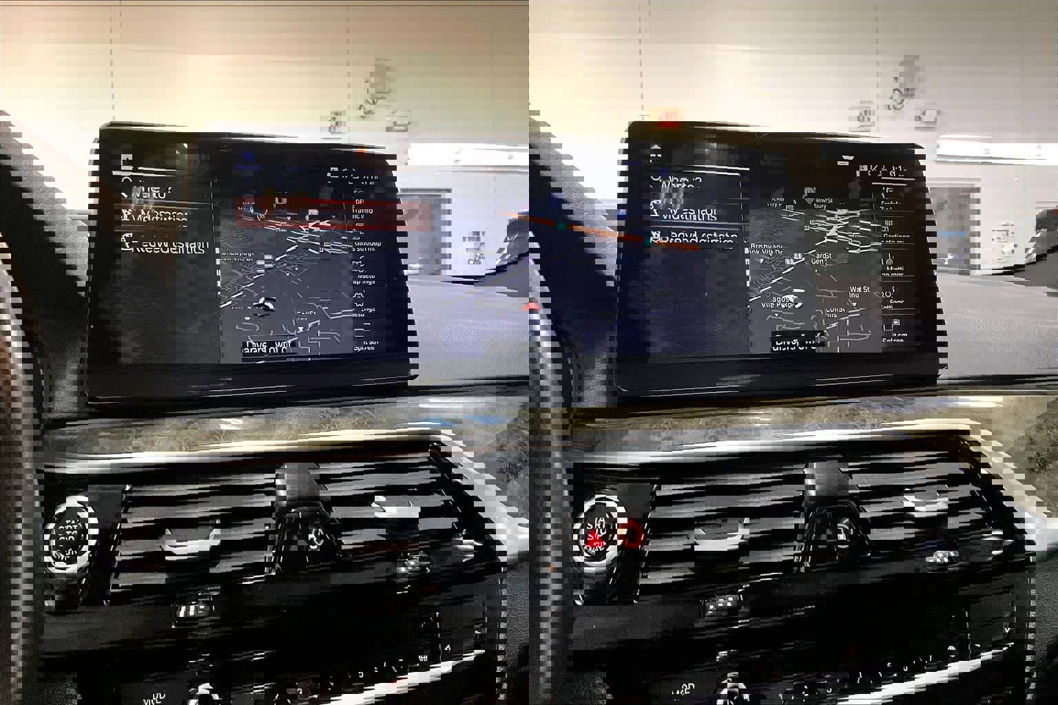 Used 2021 BMW 540i xDrive w/ Premium Package image 35