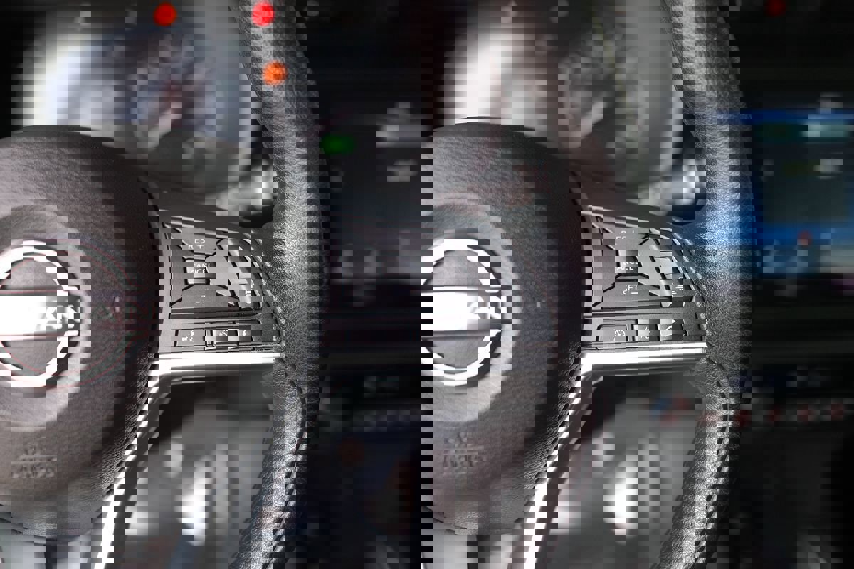 Used 2022 Nissan Kicks SV image 16