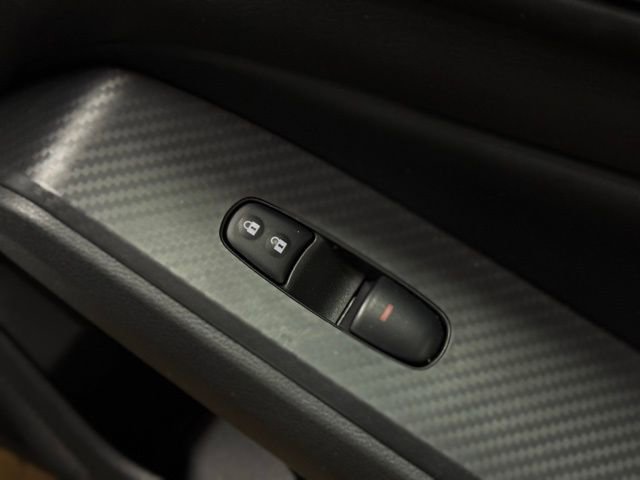 Used 2024 Nissan Altima 2.5 SV image 14