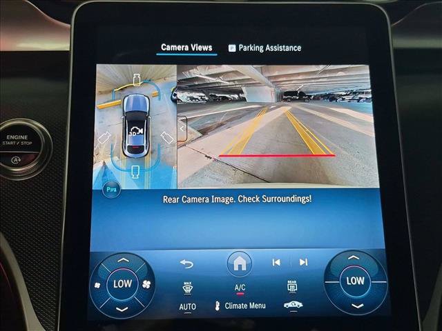 Used 2025 Mercedes-Benz GLC 300 4MATIC image 14