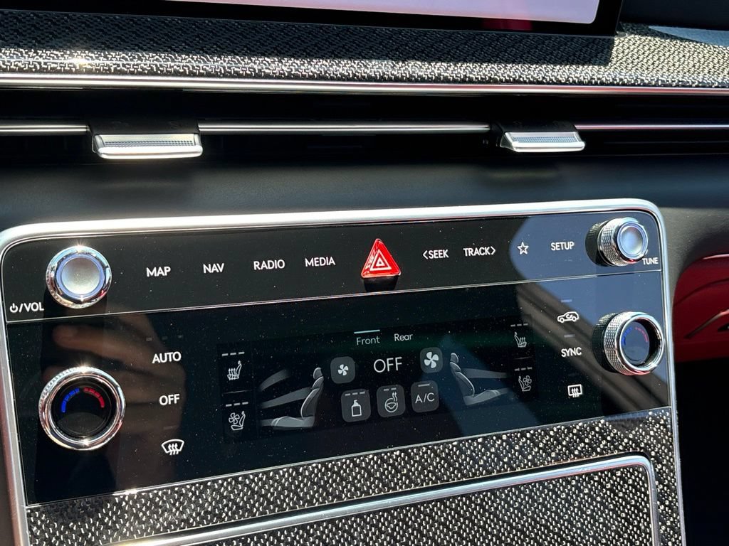 New 2026 Genesis GV80 3.5T e-SC AWD/4WD image 18