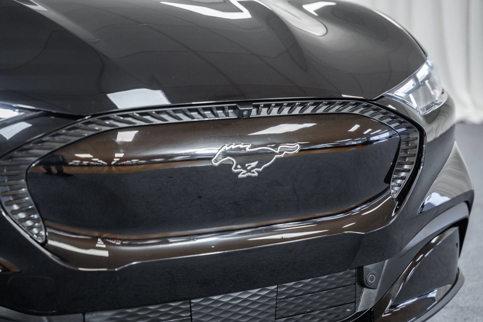 Used 2025 Ford Mustang Mach-E Select AWD/4WD image 11