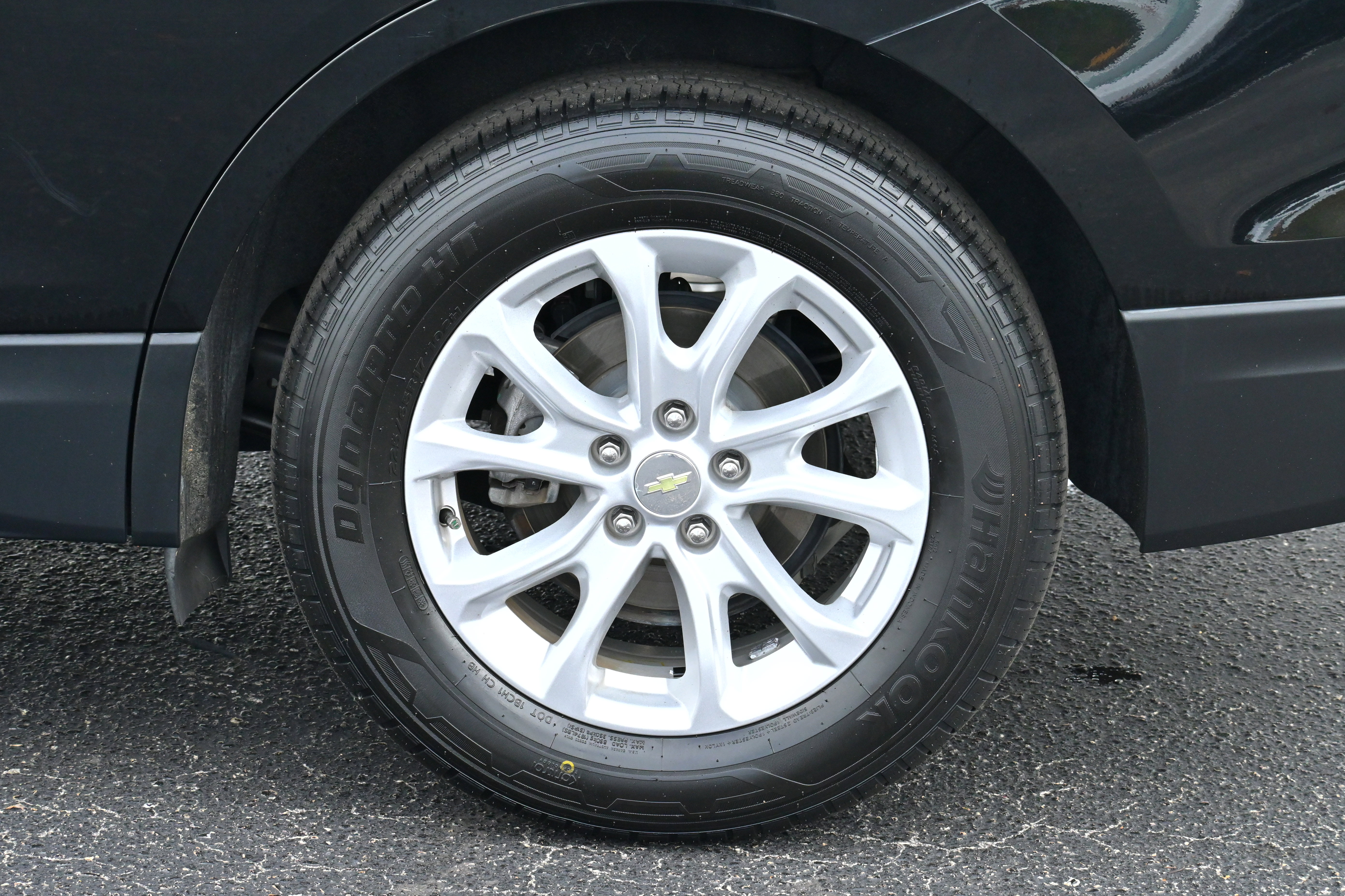 Used 2019 Chevrolet Equinox LS image 32