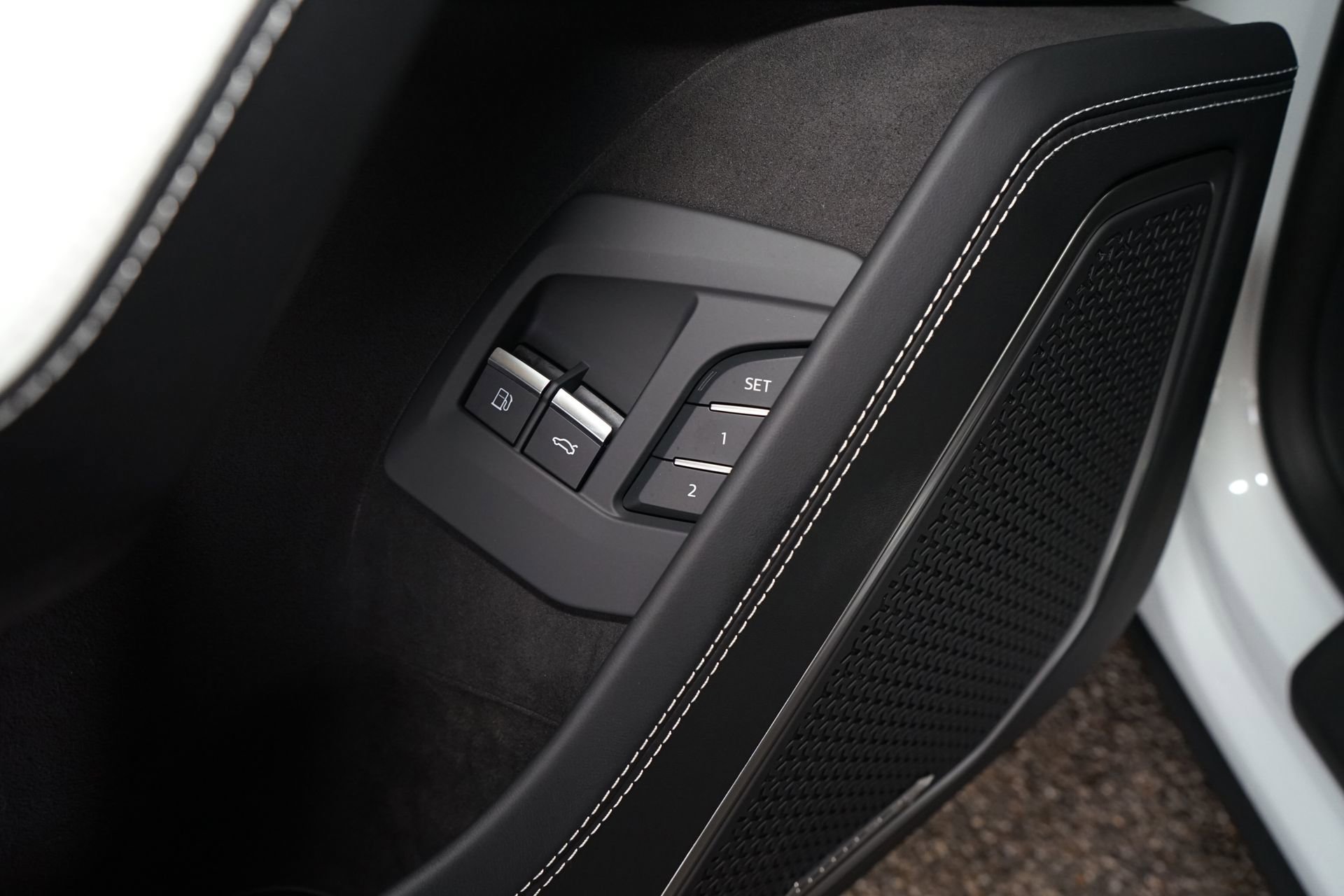 Used 2026 Lamborghini Urus SE image 30