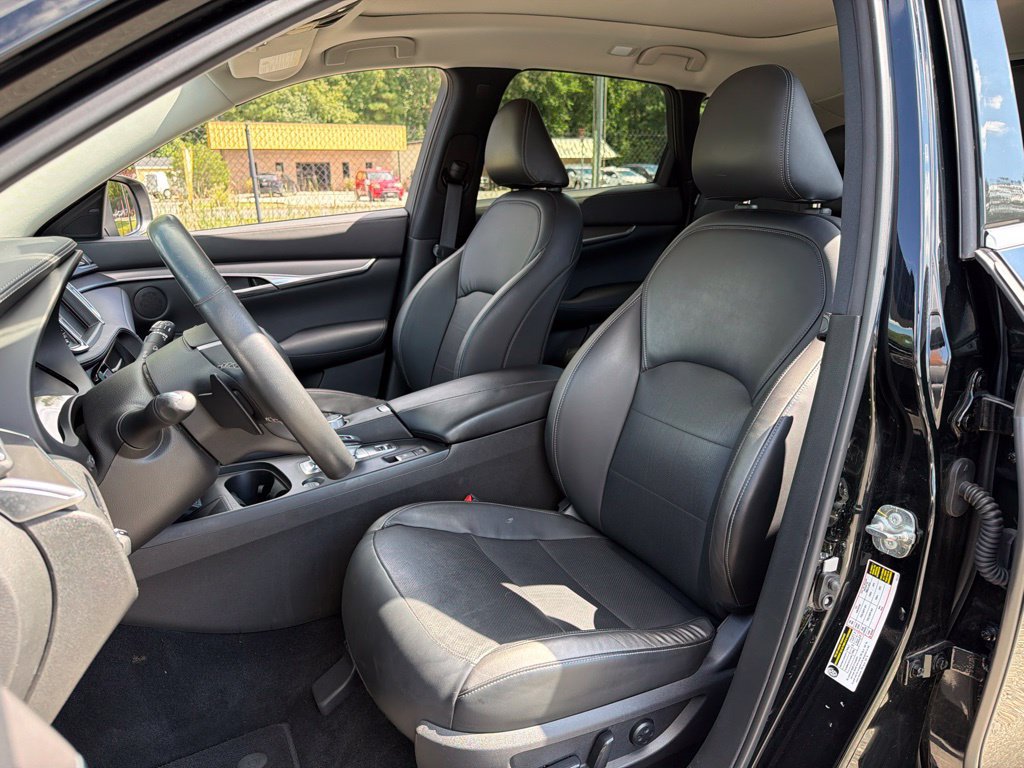 Used 2023 INFINITI QX50 Luxe AWD/4WD image 19