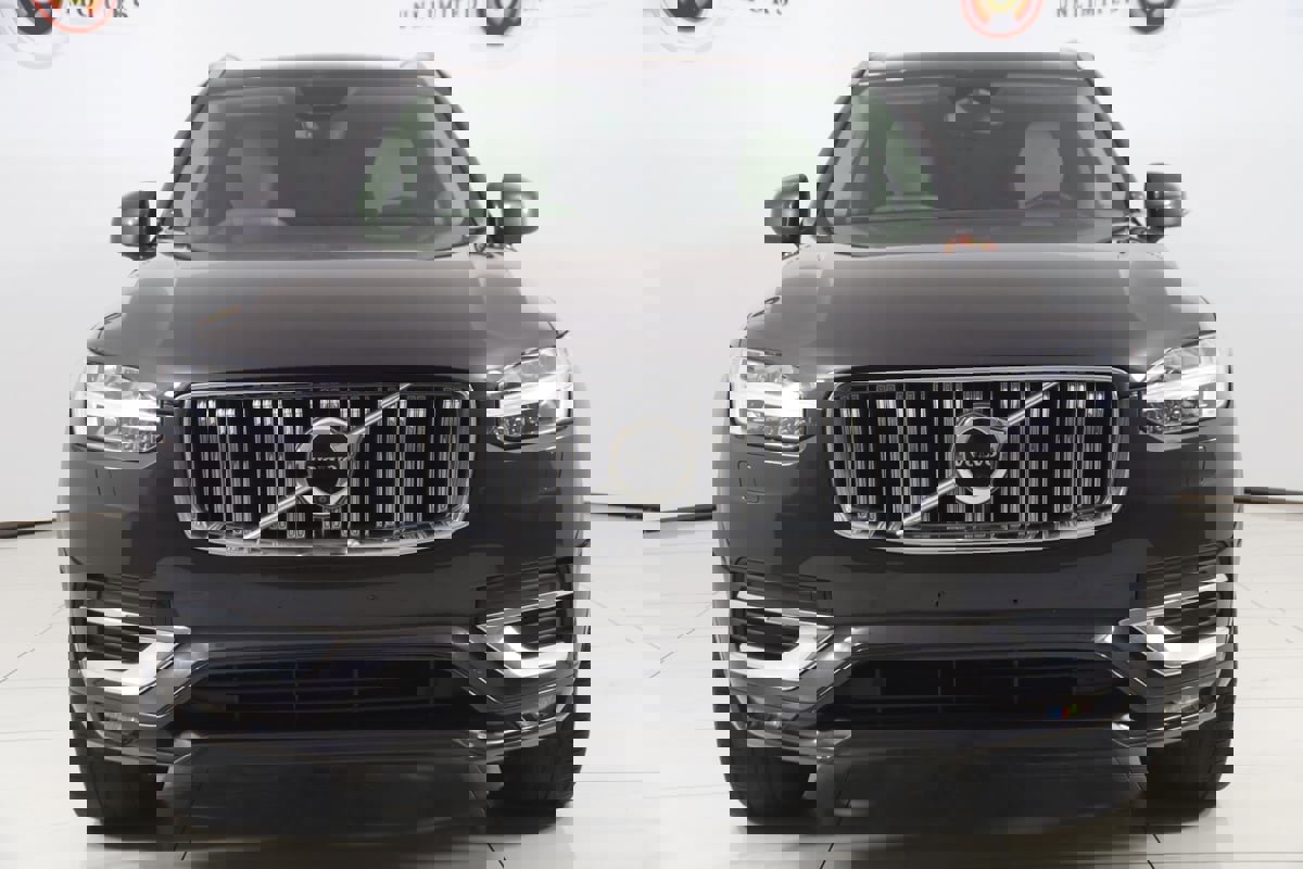 Used 2024 Volvo XC90 B6 Plus w/ Protection Package Premier image 55