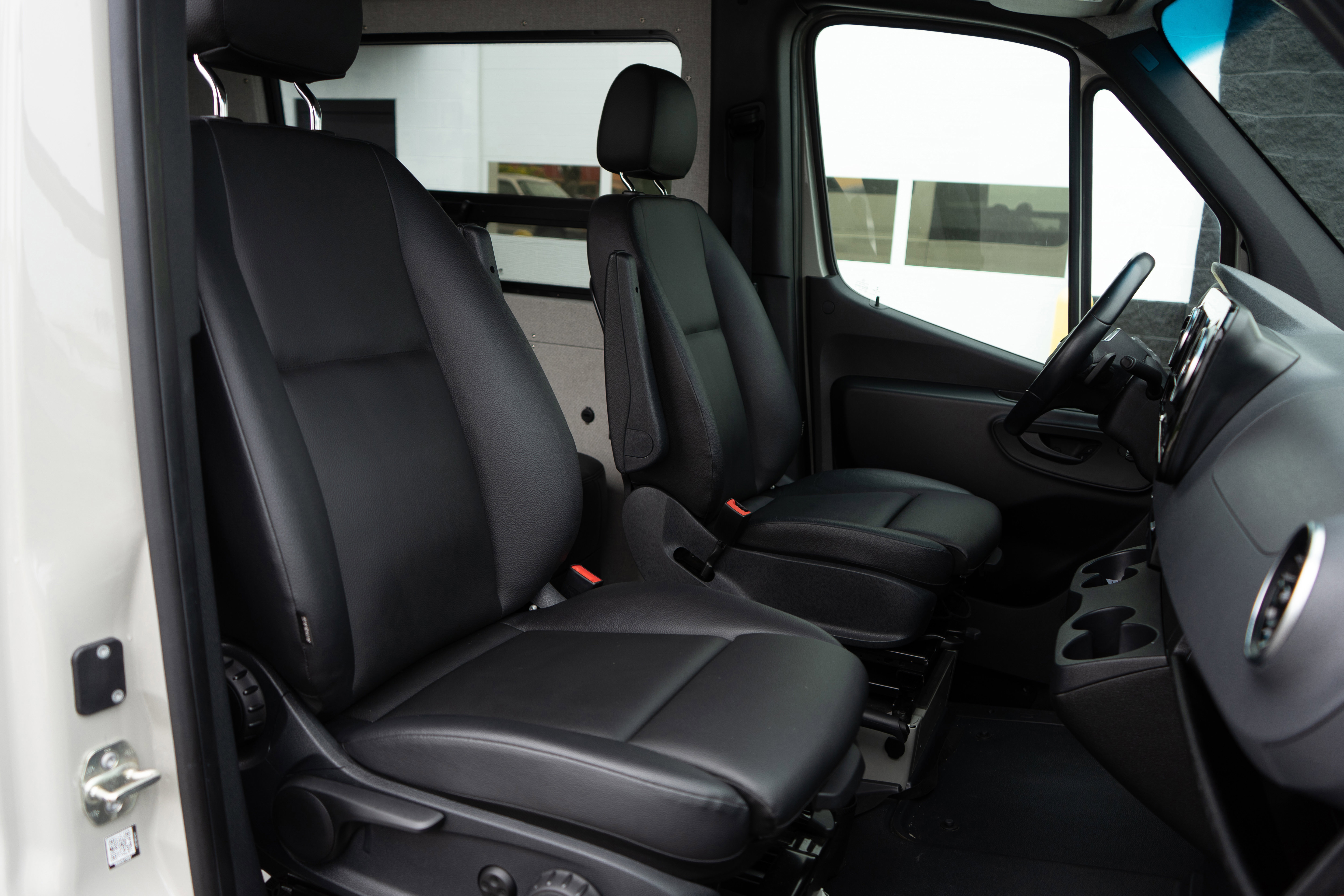 Used 2020 Mercedes-Benz Sprinter 3500 image 50