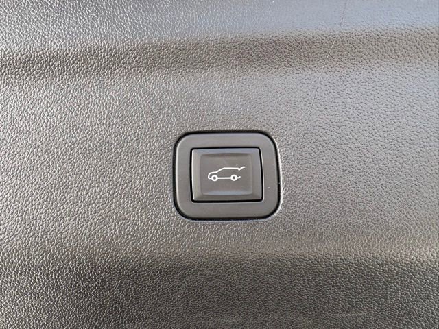 Used 2025 Chevrolet Tahoe LT AWD/4WD image 35