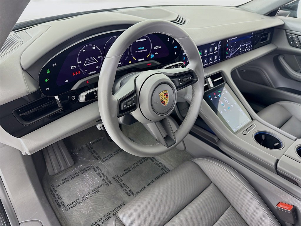 Certified 2022 Porsche Taycan 4 Cross Turismo image 4