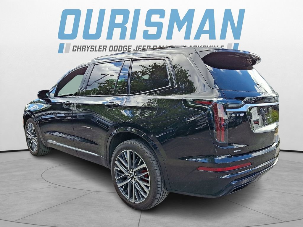 Used 2025 Cadillac XT6 Sport w/ Technology Package AWD/4WD image 4