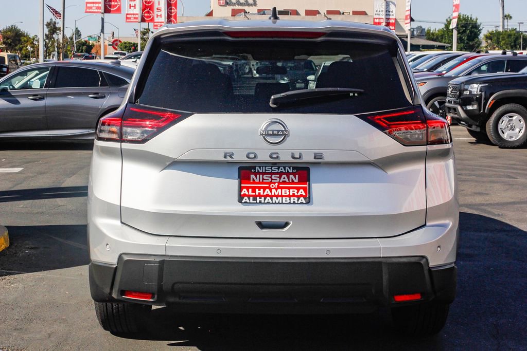 New 2025 Nissan Rogue S image 8