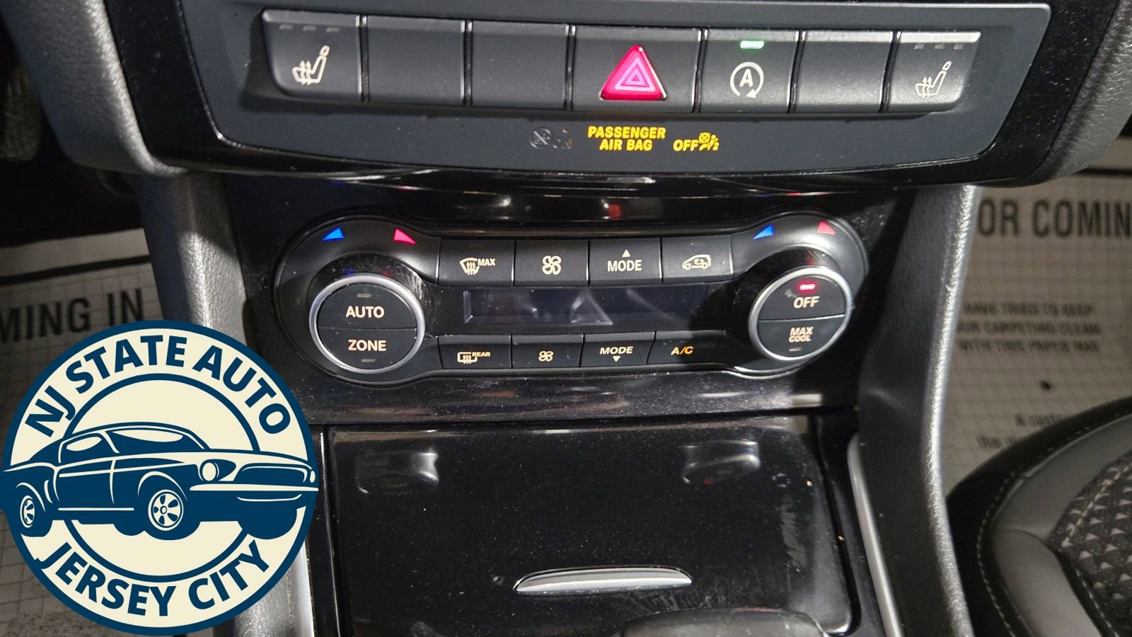 Used 2018 INFINITI QX30 AWD image 16