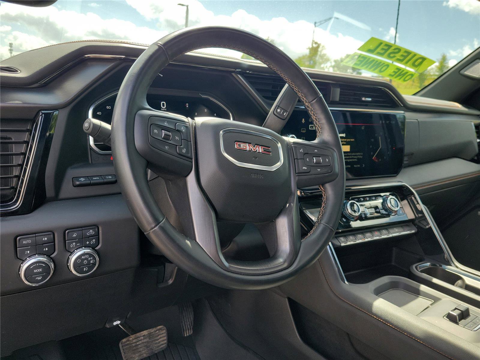 Used 2025 GMC Sierra 2500 AT4 w/ AT4 Premium Plus Package AWD/4WD image 18