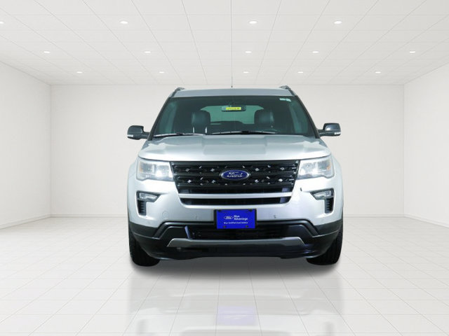 Certified 2018 Ford Explorer XLT AWD/4WD image 3