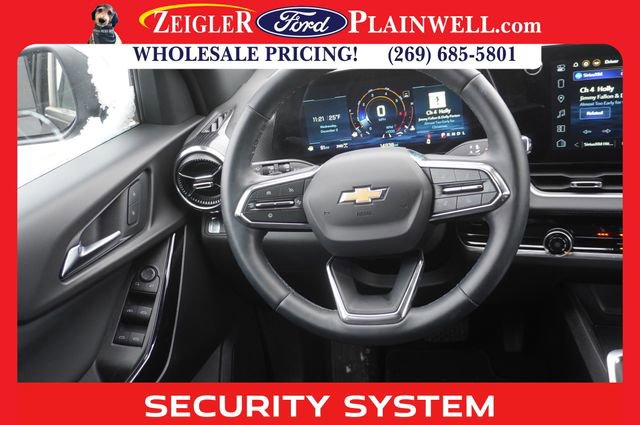 Used 2025 Chevrolet Equinox LT image 9