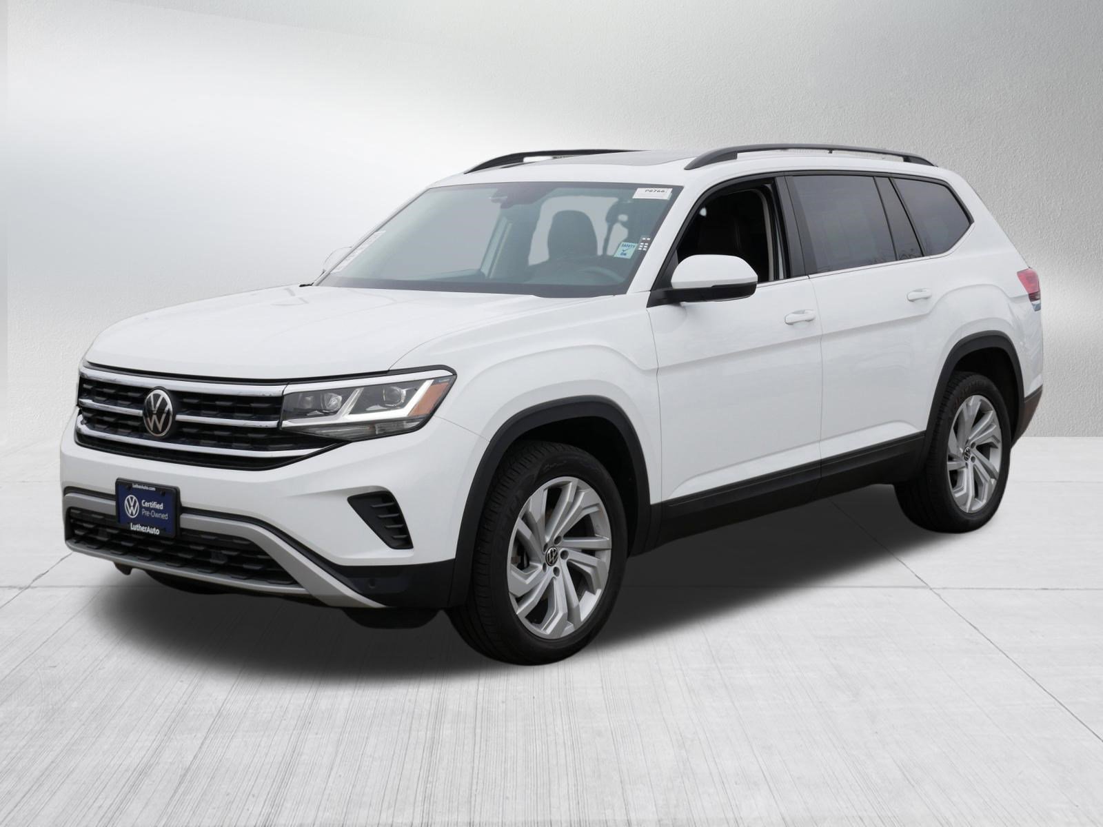 Certified 2023 Volkswagen Atlas SE w/ Panoramic Sunroof Package AWD/4WD image 3