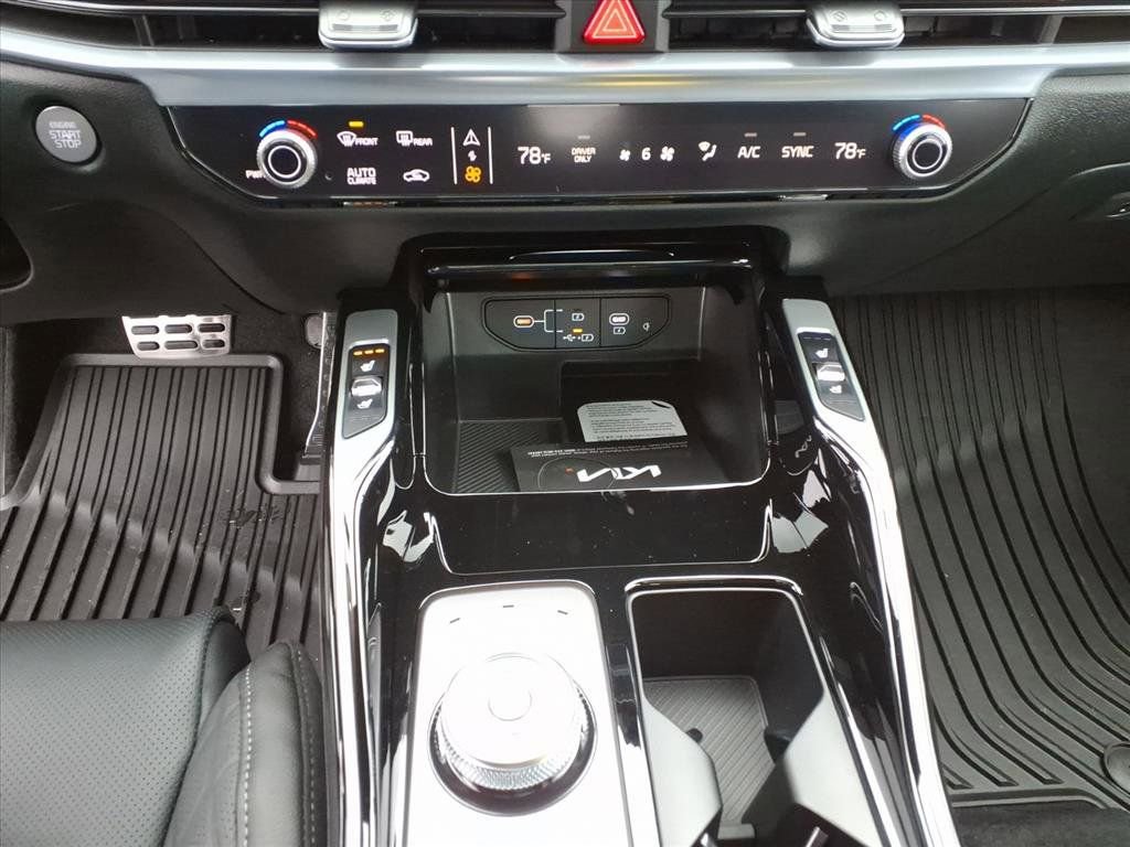 New 2026 Kia Sorento SX Prestige image 24