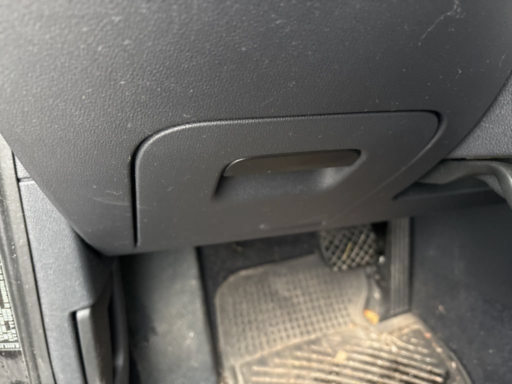 Used 2018 Volkswagen Beetle 2.0T S FWD image 38