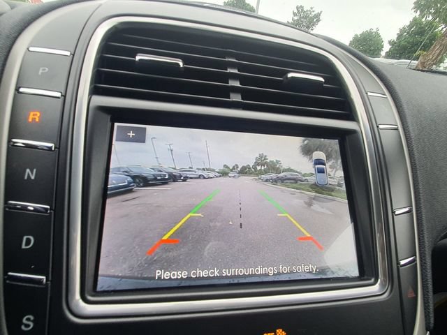 Used 2020 Lincoln Nautilus FWD image 27