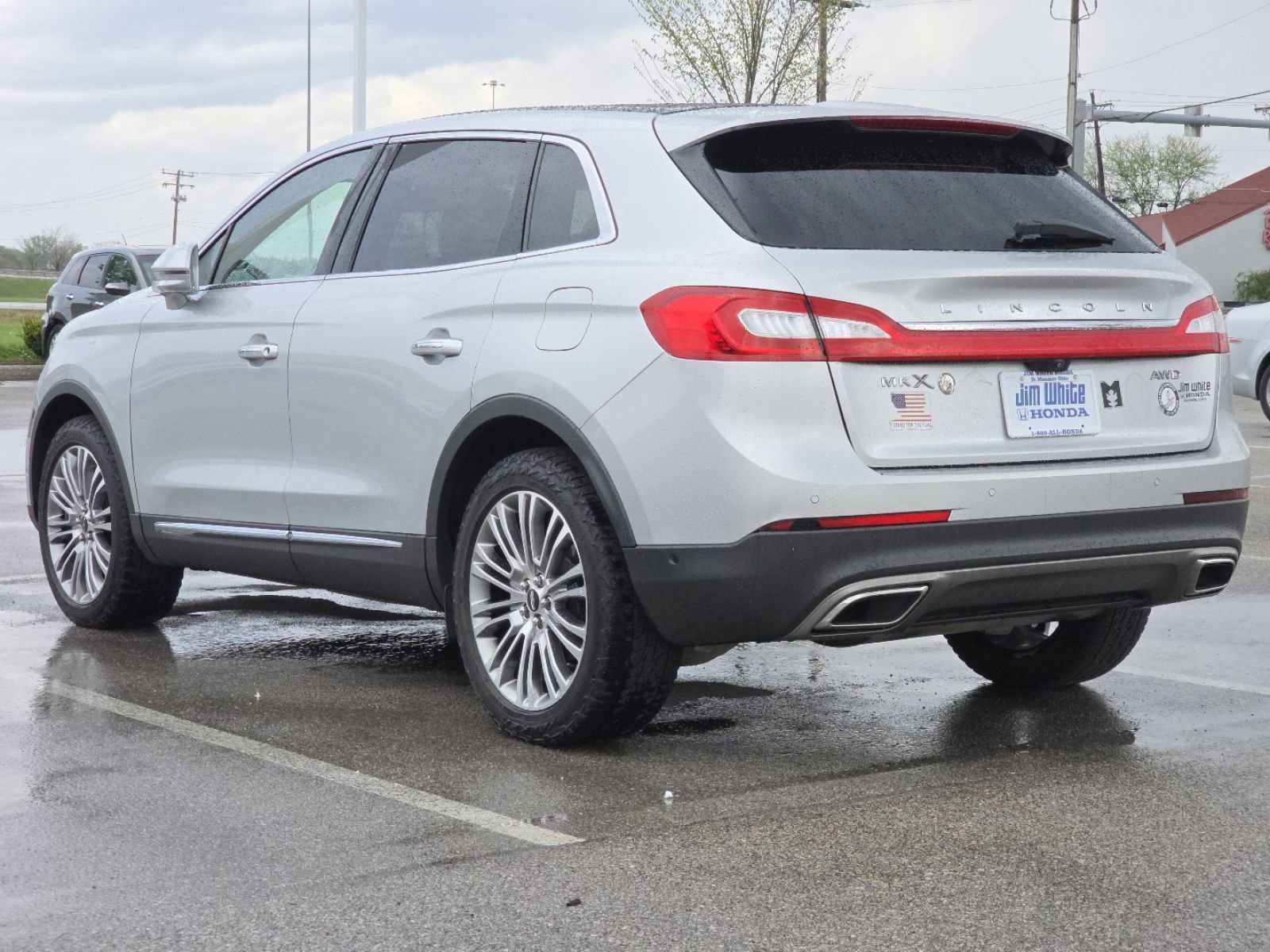 Used 2017 Lincoln MKX Reserve AWD/4WD image 6