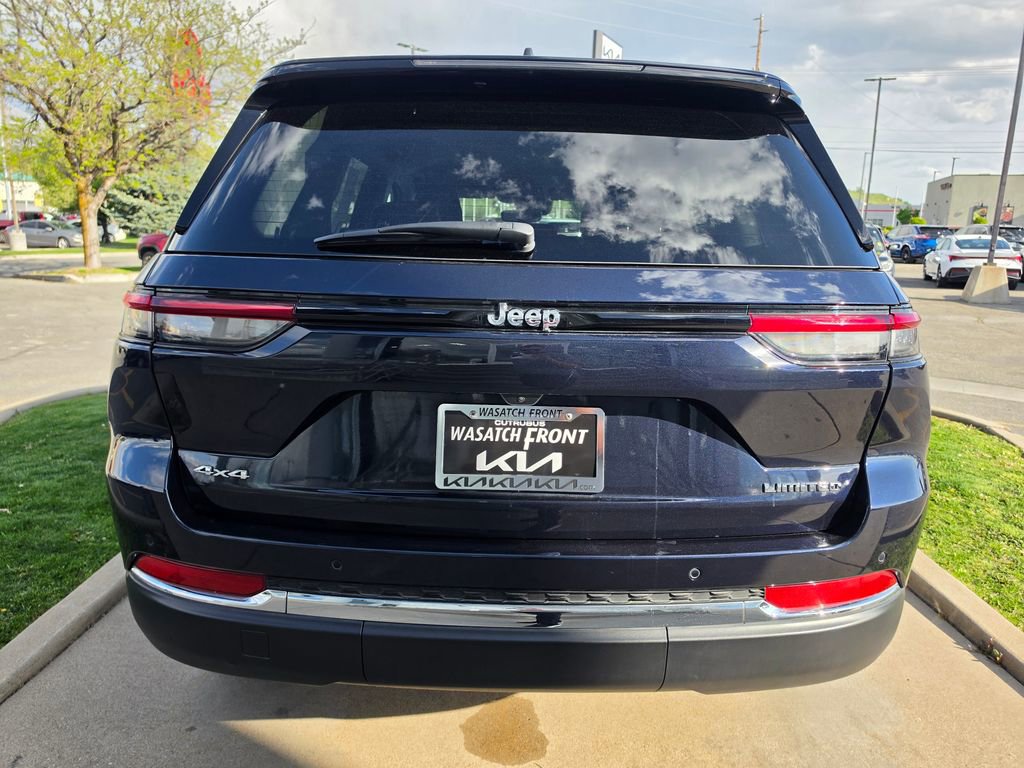Used 2024 Jeep Grand Cherokee Limited w/ Trailer Tow Package image 6