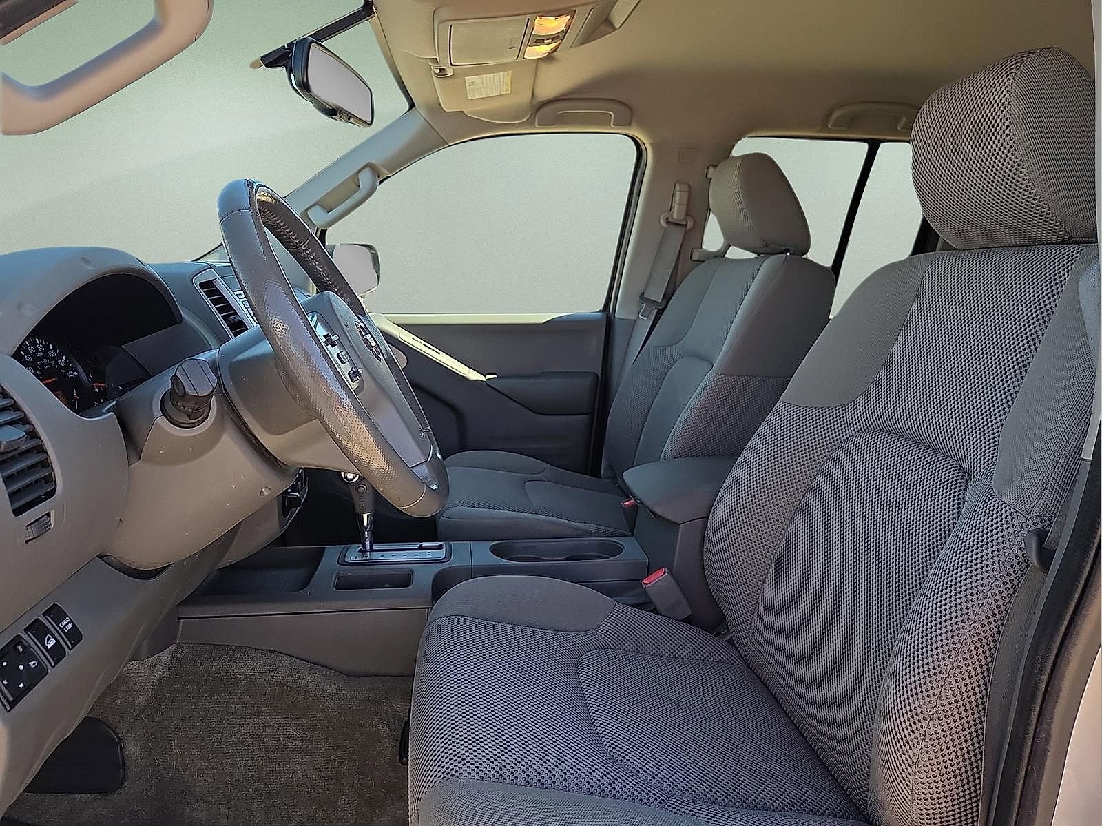 Used 2016 Nissan Frontier SV w/ SV Value Truck Package image 14