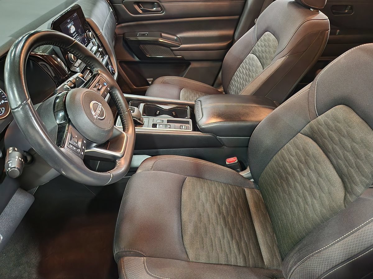 Used 2023 Nissan Pathfinder SV FWD image 26