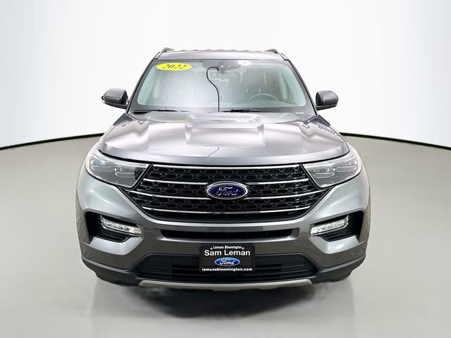 Used 2022 Ford Explorer XLT w/ Equipment Group 202A image 2