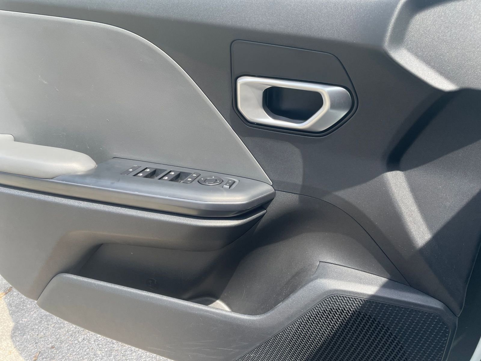 Used 2025 Kia K4 LXS image 18