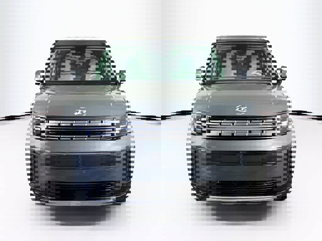 Used 2024 Hyundai Santa Fe SE FWD image 6