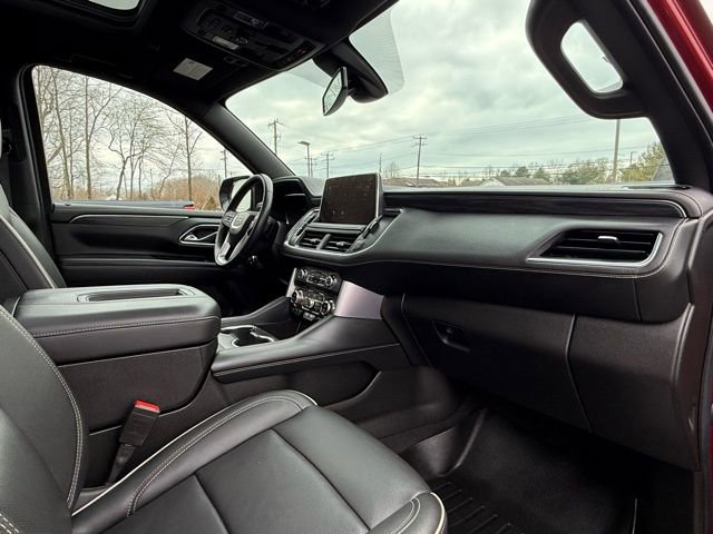 Used 2022 GMC Yukon SLT w/ SLT Luxury Package image 18