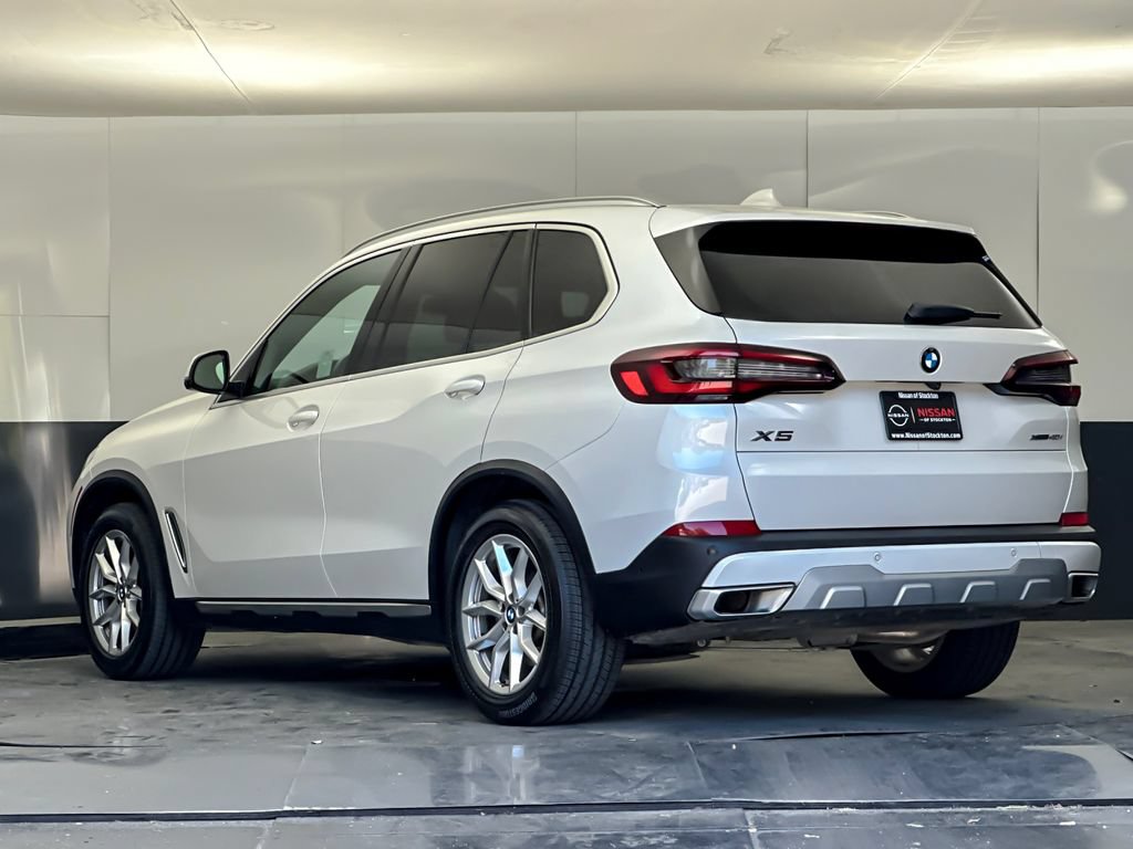 Used 2023 BMW X5 xDrive40i AWD/4WD image 5