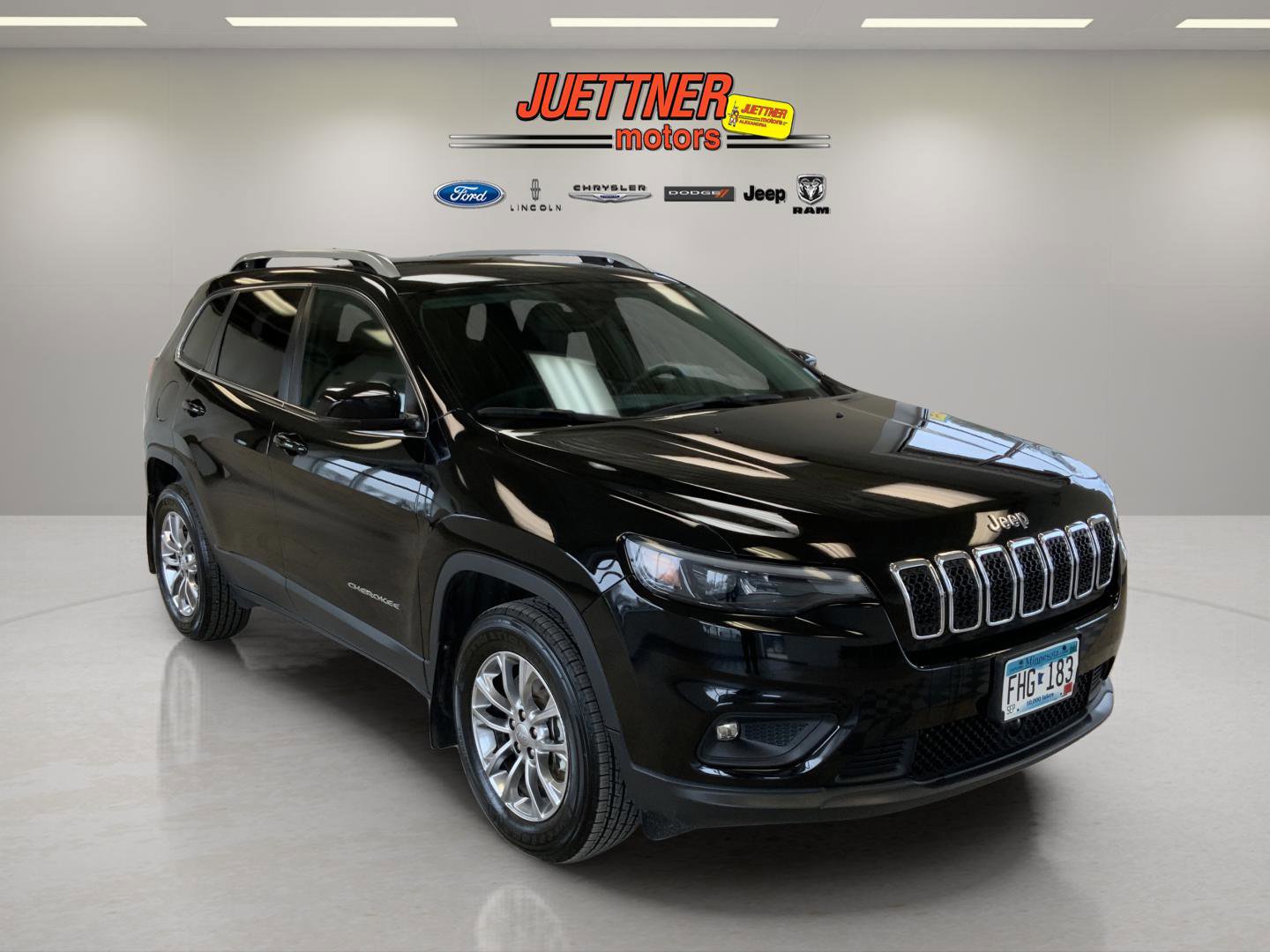 Used 2021 Jeep Cherokee Latitude Lux image 1
