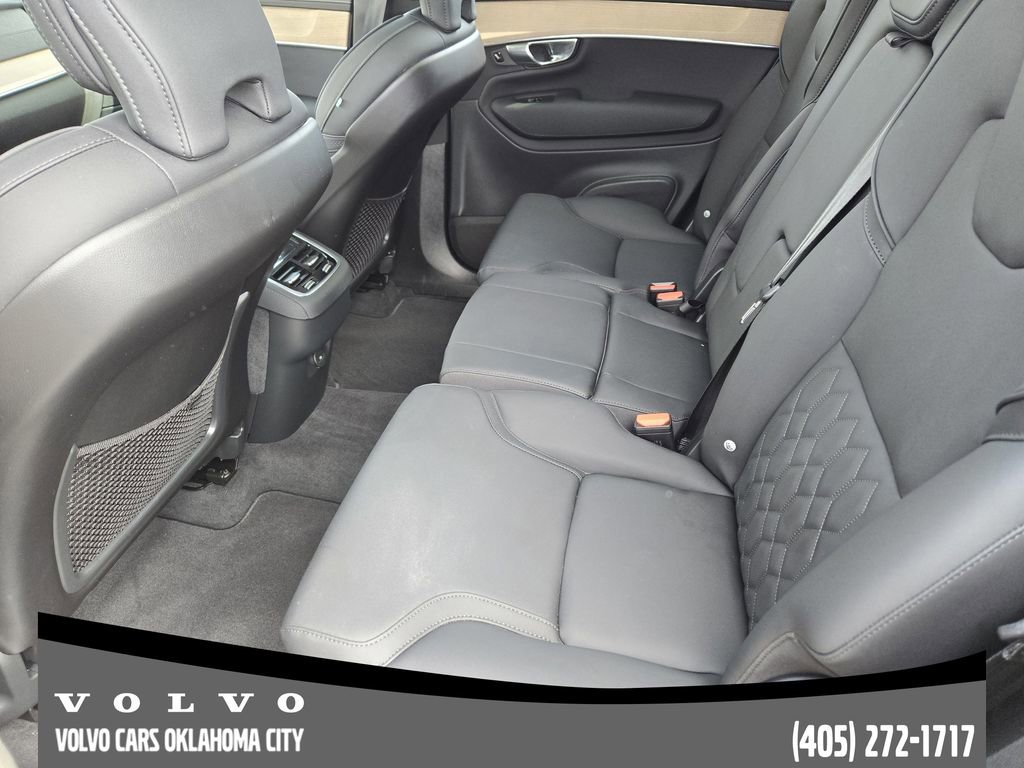 Certified 2025 Volvo XC90 B6 Plus image 29