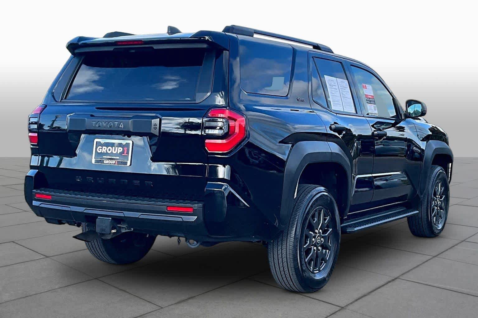 Certified 2025 Toyota 4Runner SR5 AWD/4WD image 12