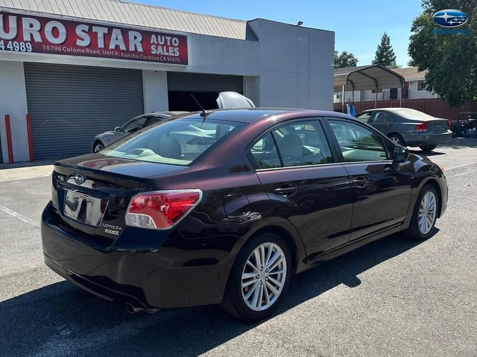 Used 2012 Subaru Impreza 2.0i Premium AWD/4WD image 7