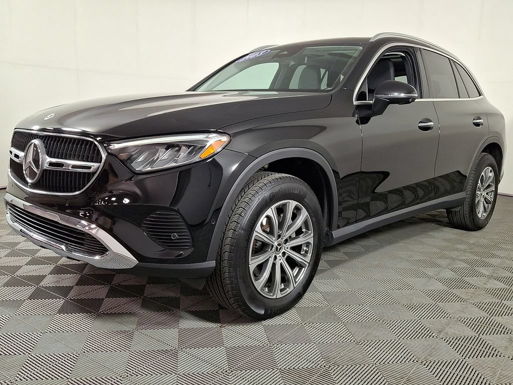 Used 2023 Mercedes-Benz GLC 300 4MATIC image 6