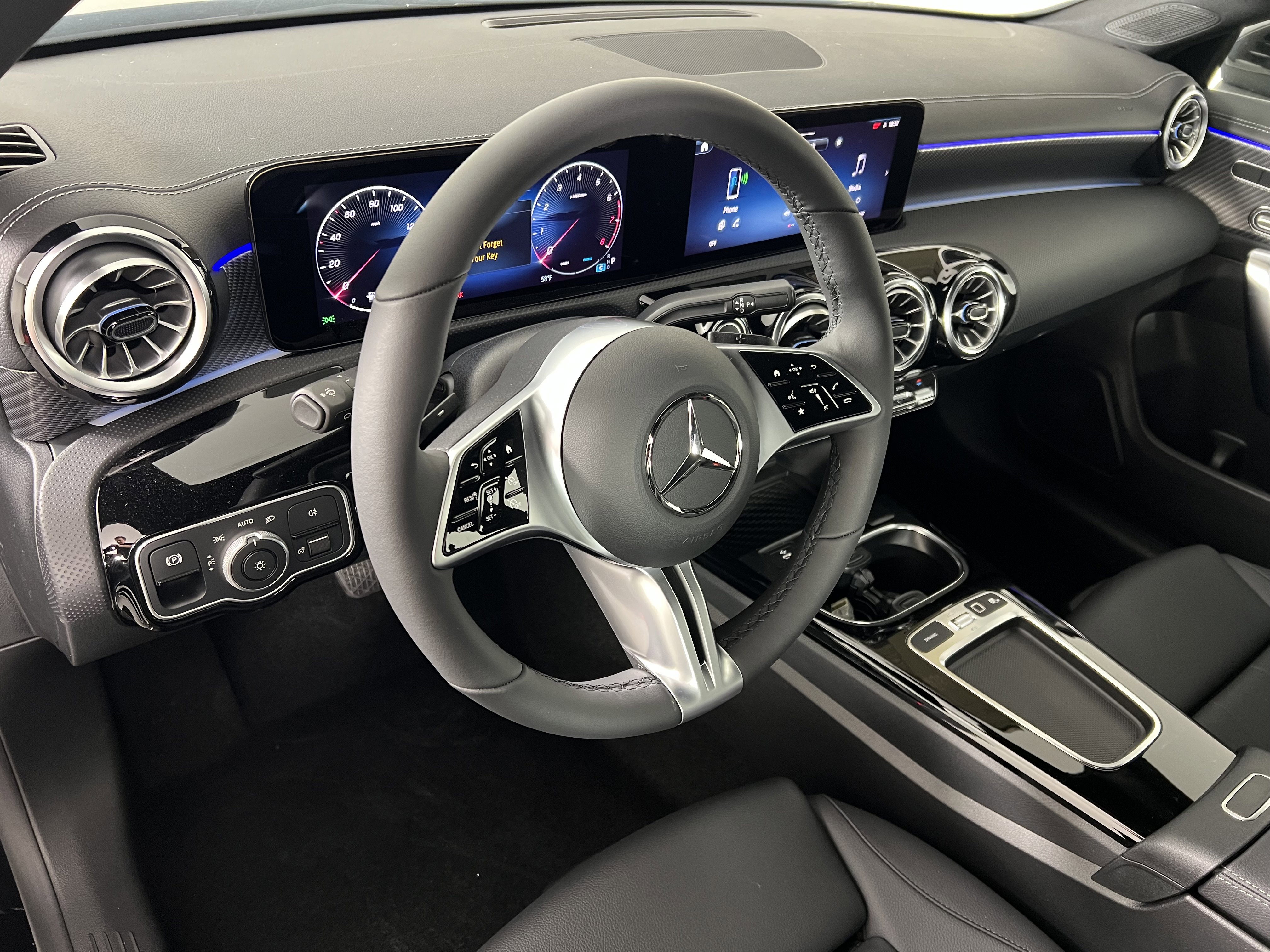 New 2026 Mercedes-Benz CLA 250 4MATIC image 18