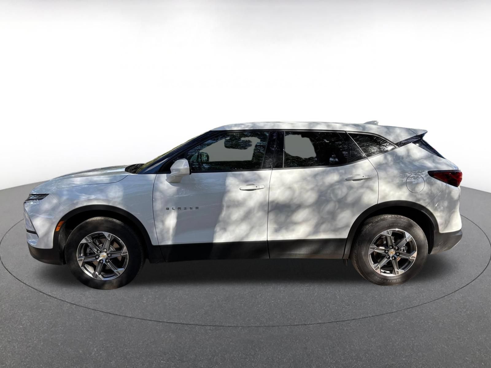 Used 2026 Chevrolet Blazer LT FWD image 7