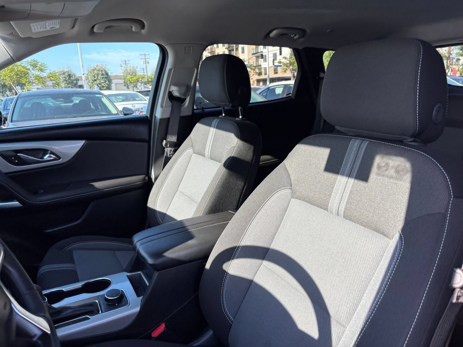 Used 2025 Chevrolet Blazer LT FWD image 34