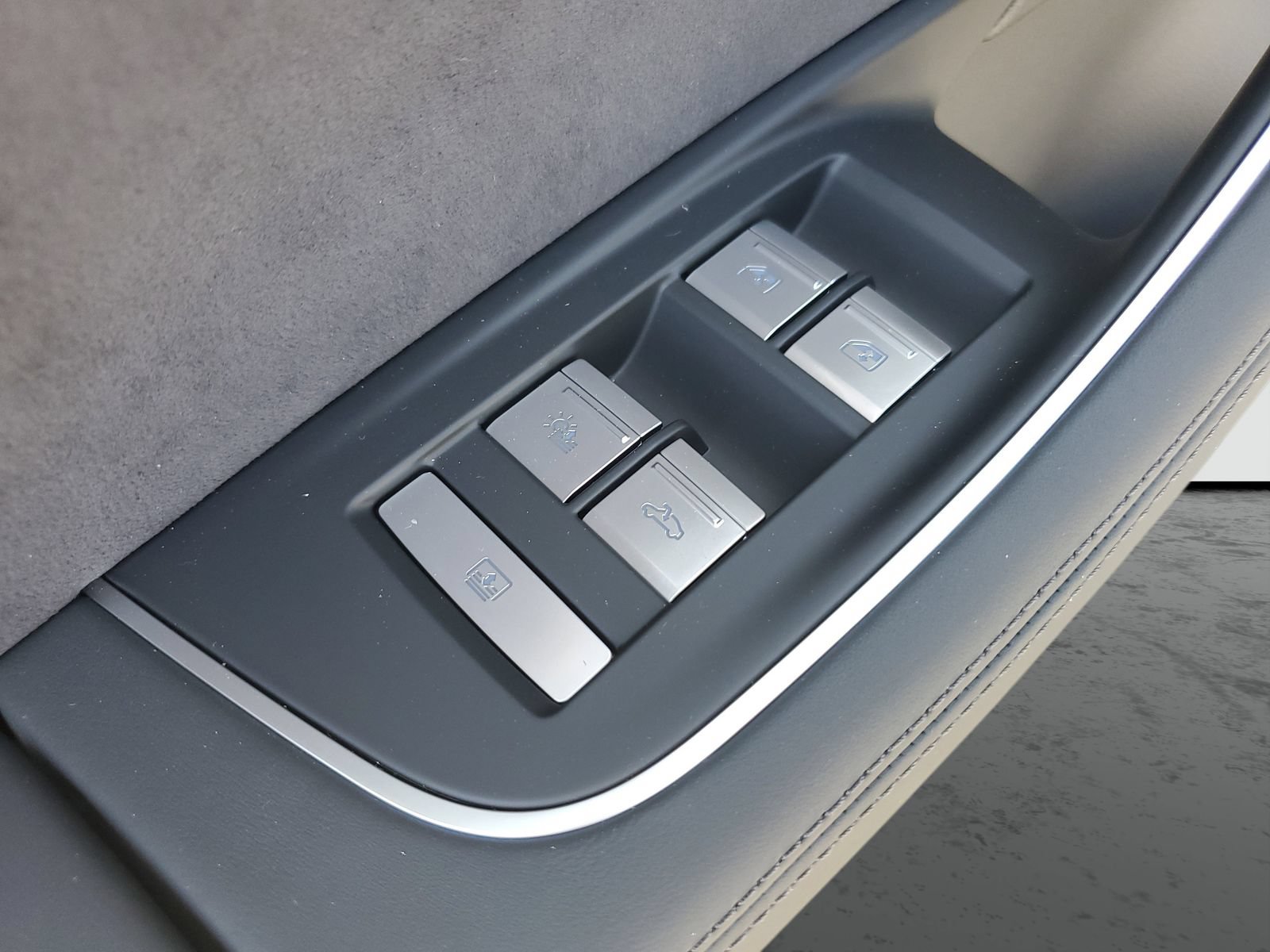 New 2026 Audi A8 L 3.0T AWD/4WD image 16